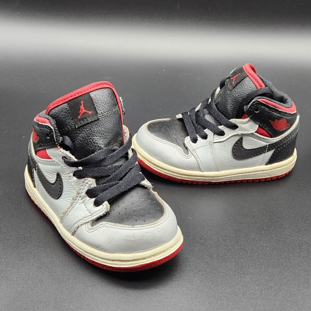 Nike Air Jordan 1 Mid Phat Platinum 364773-021 Size 6C US